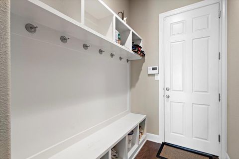 Tiny photo for 21912 Rock Wren RD, Spicewood, TX 78669 (MLS # 2482177)