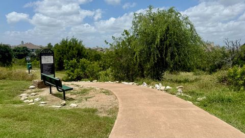Tiny photo for 21912 Rock Wren RD, Spicewood, TX 78669 (MLS # 2482177)