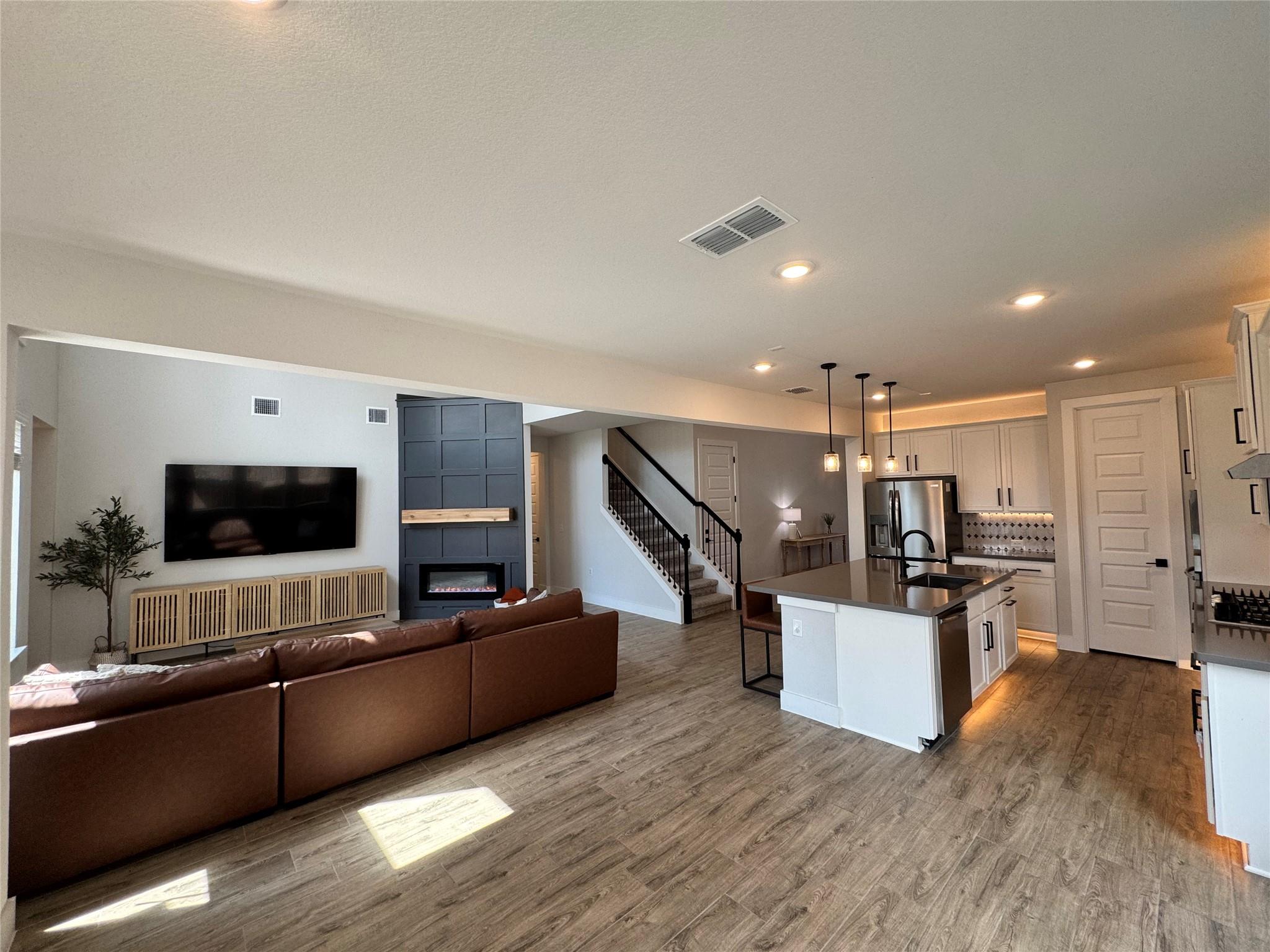 195 Grand Canyon WAY