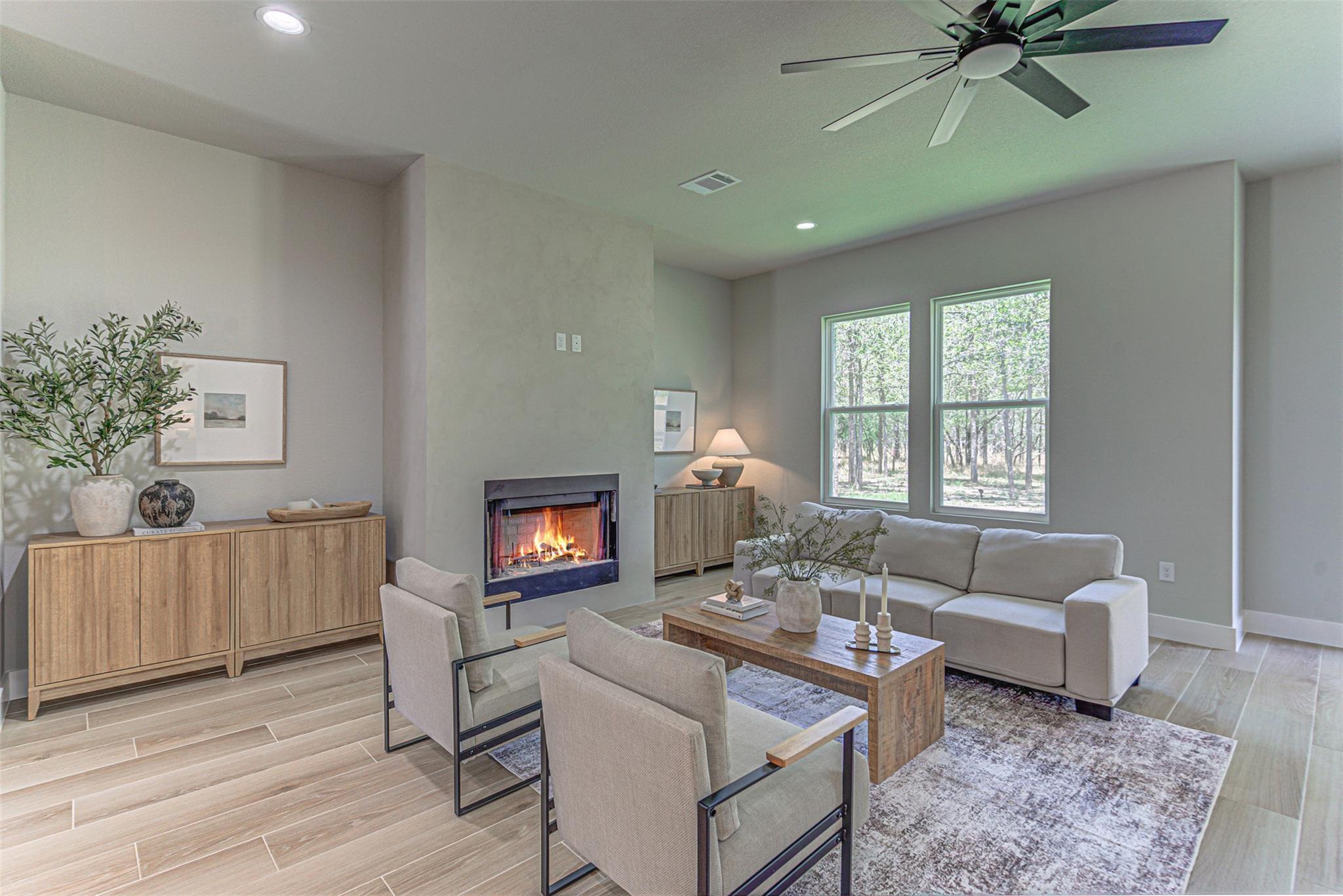 136 E Pauwela LN