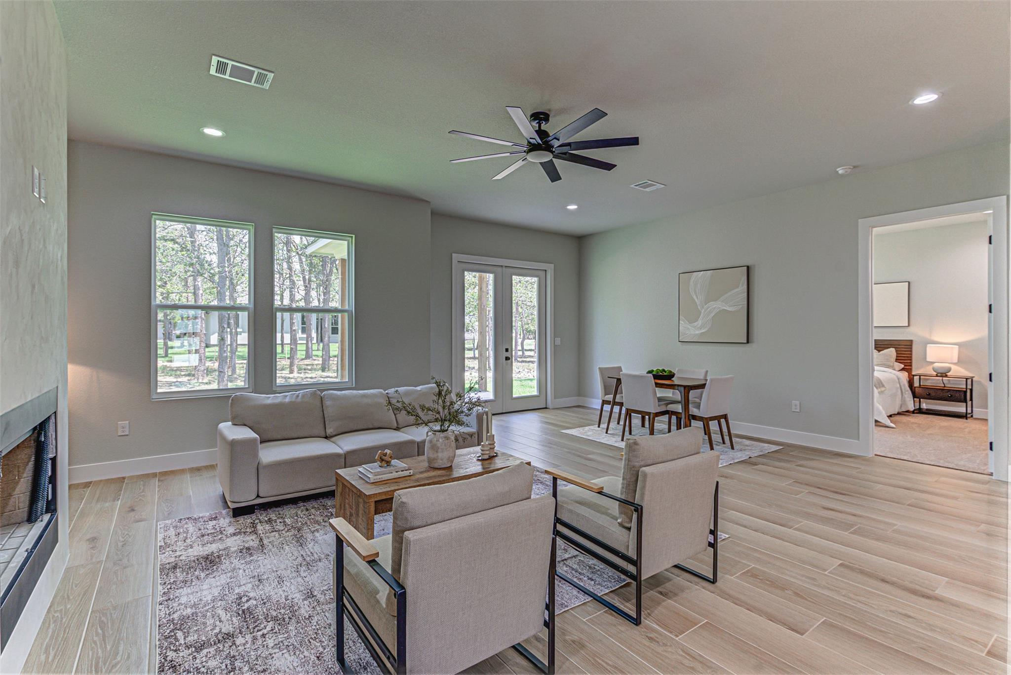 136 E Pauwela LN