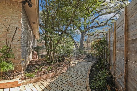 Tiny photo for 8900 Currywood DR, Austin, TX 78759 (MLS # 6358328)