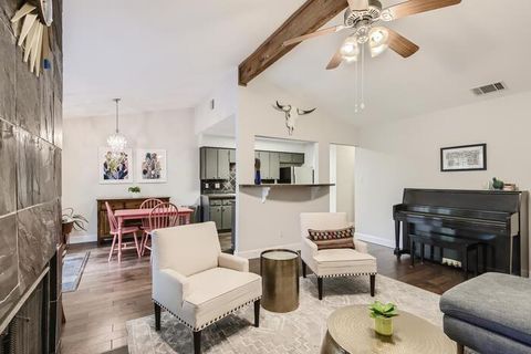 Photo of 5107 Leralynn ST #304, Austin, TX 78751 (MLS # 1562901)