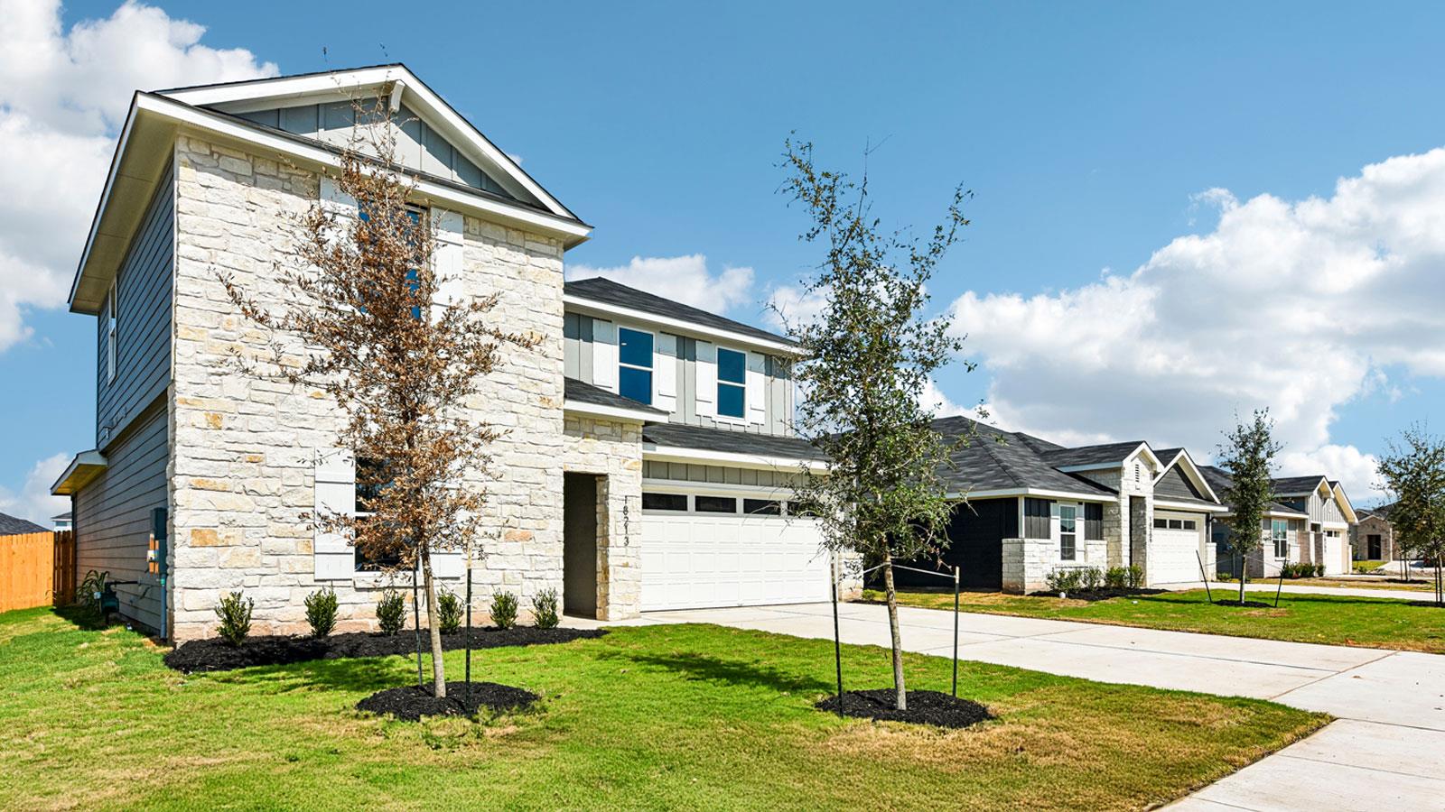 18213 Blazing Ranch LN