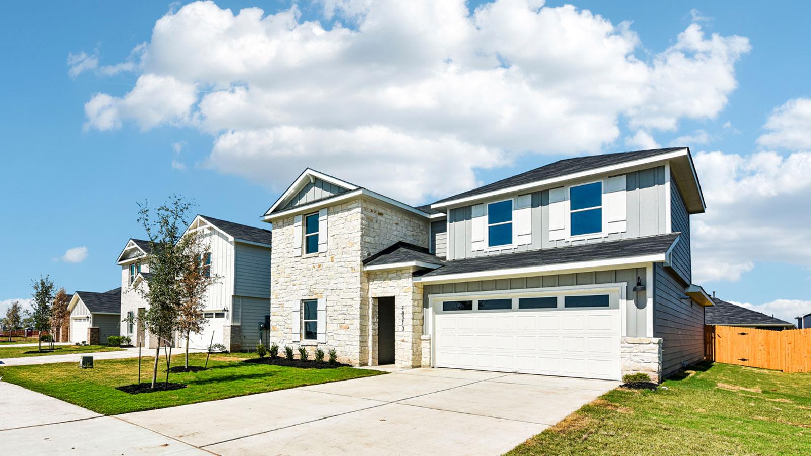 18213 Blazing Ranch LN