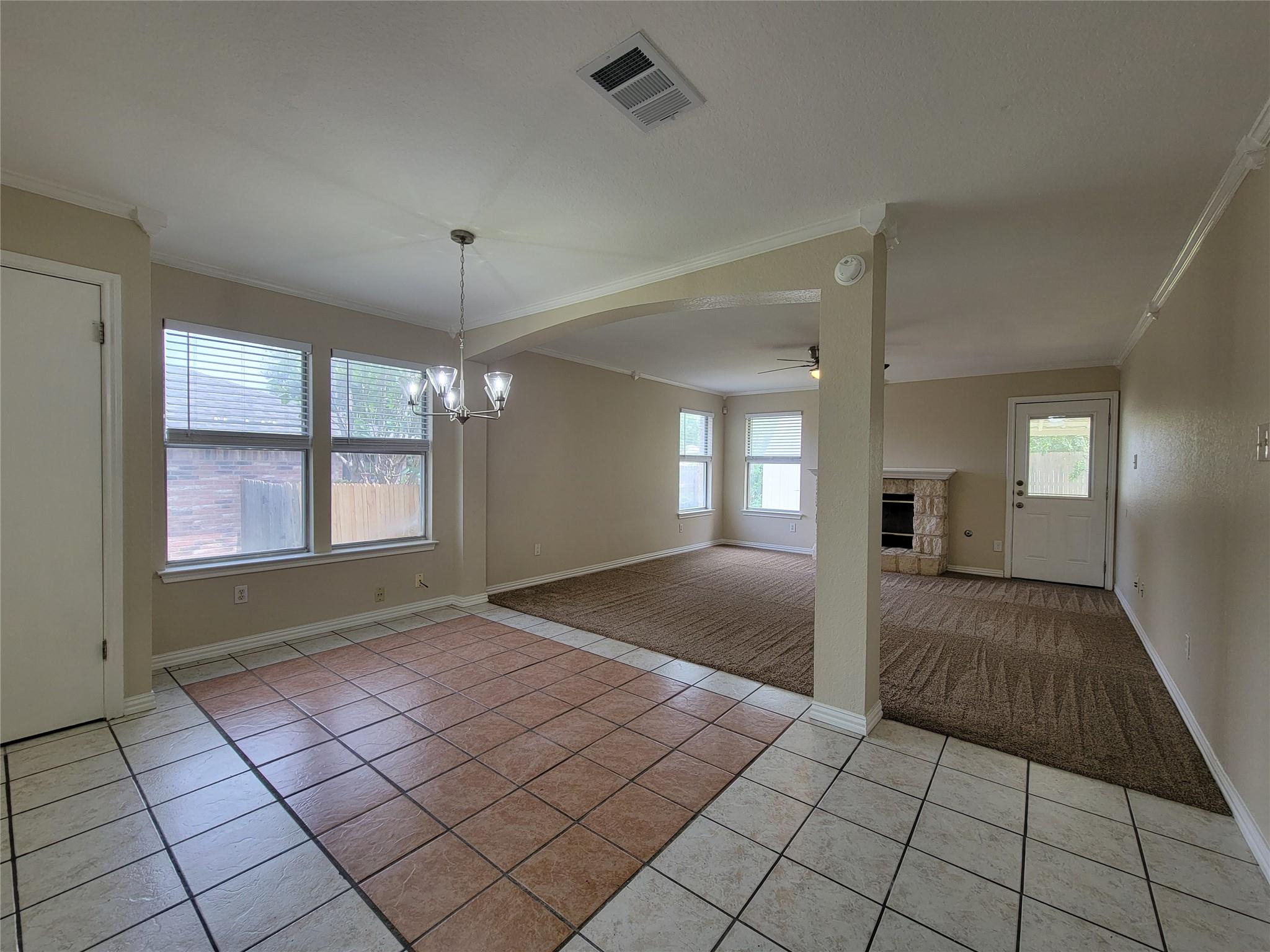 2328 Friarcreek LOOP