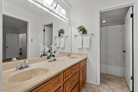 Tiny photo for 4831 Trail Crest CIR, Austin, TX 78735 (MLS # 5605593)