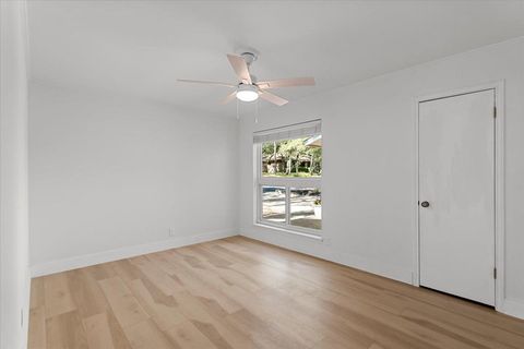 Tiny photo for 4831 Trail Crest CIR, Austin, TX 78735 (MLS # 5605593)
