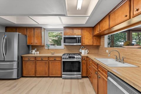 Tiny photo for 4831 Trail Crest CIR, Austin, TX 78735 (MLS # 5605593)