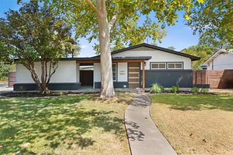 Tiny photo for 7517 Saint Louis ST, Austin, TX 78757 (MLS # 5649110)