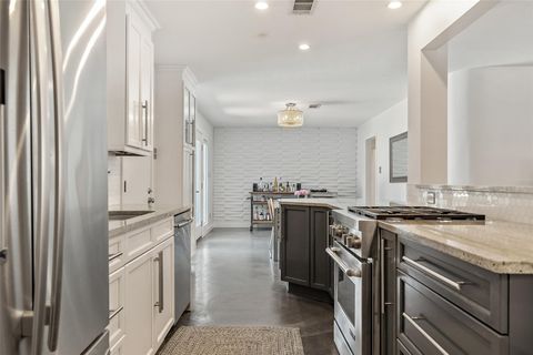Tiny photo for 7517 Saint Louis ST, Austin, TX 78757 (MLS # 5649110)