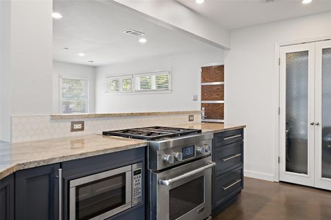 Tiny photo for 7517 Saint Louis ST, Austin, TX 78757 (MLS # 5649110)