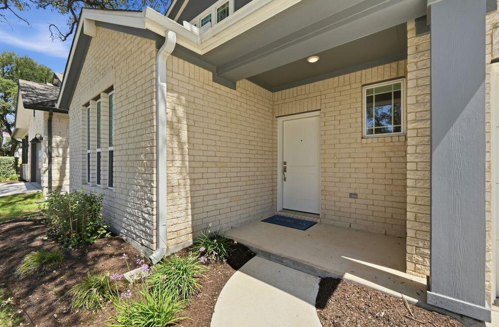 237 Reveille DR