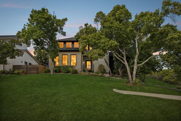 18511 HOBBY LN, JONESTOWN, TX 78645 - Image da5d38171cf72fbc0e770b87f5d13f79/3089929136