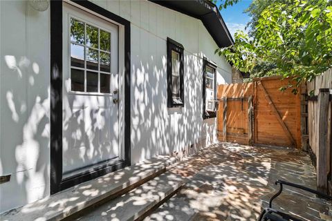 Tiny photo for 1002 Walter ST, Austin, TX 78702 (MLS # 2805046)