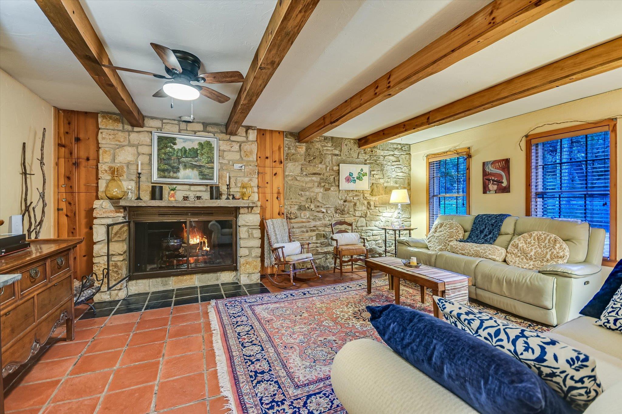 300 DEER LAKE ESTATES