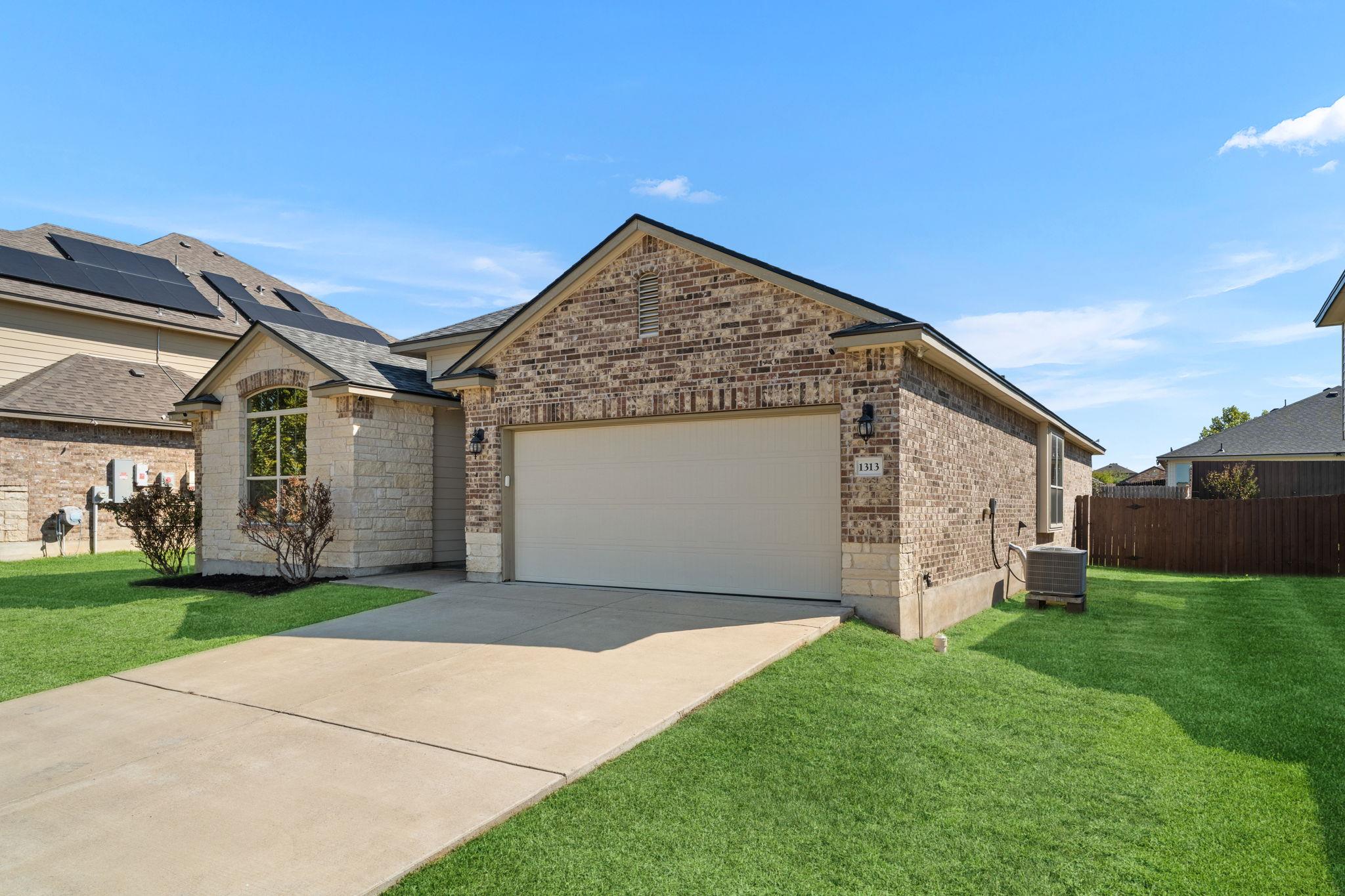 1313 Honey Hill DR