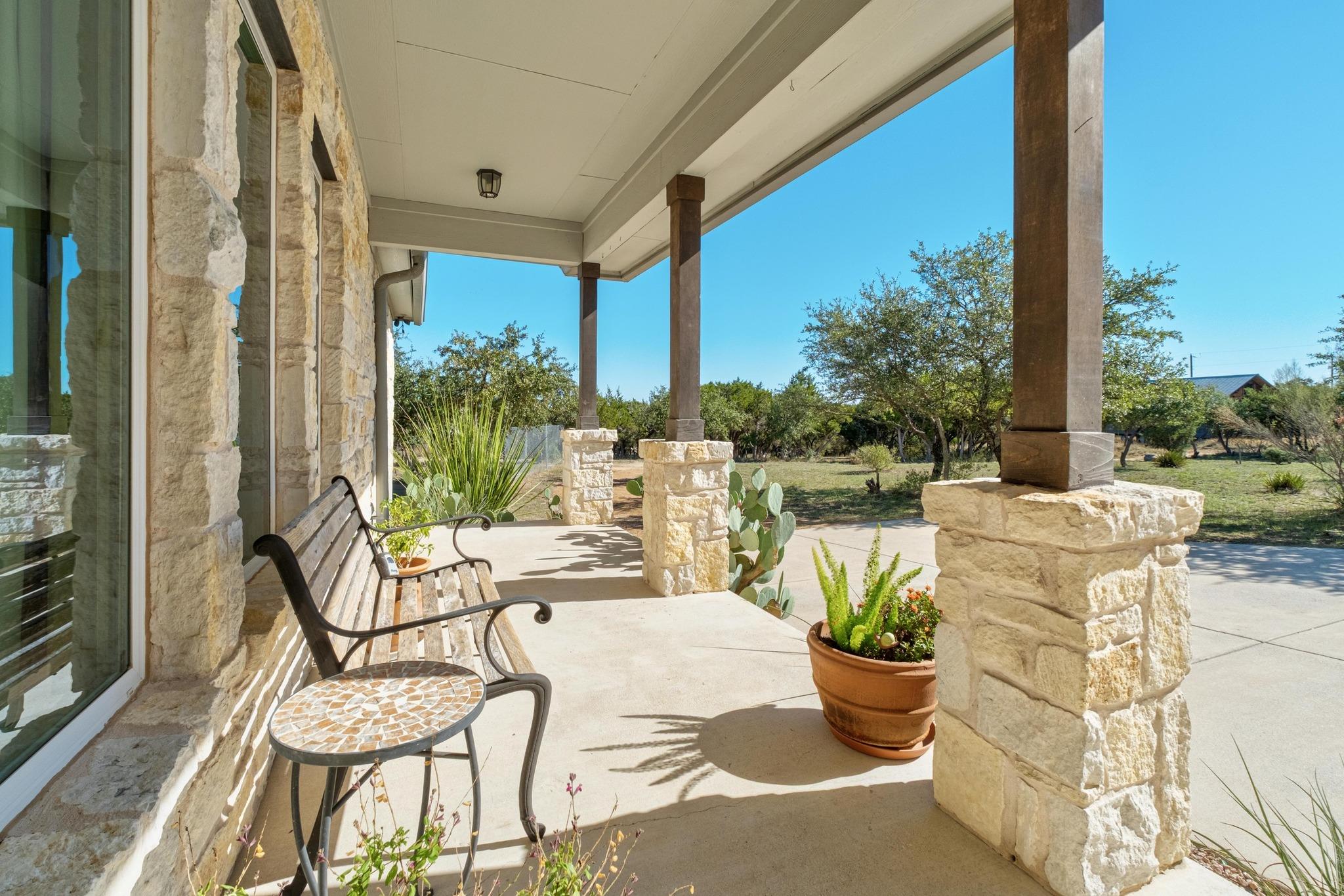 2121 Martin RD