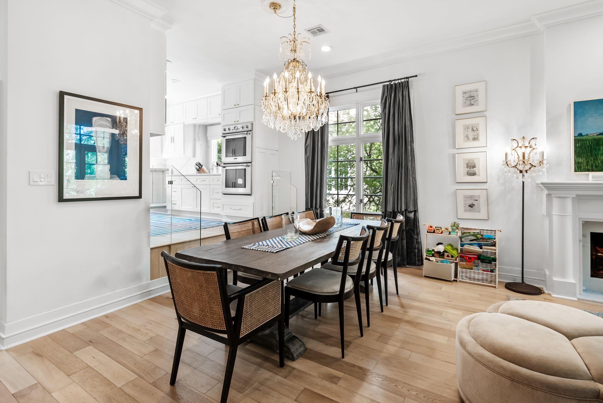 1937 Rue De St Tropez APT 10