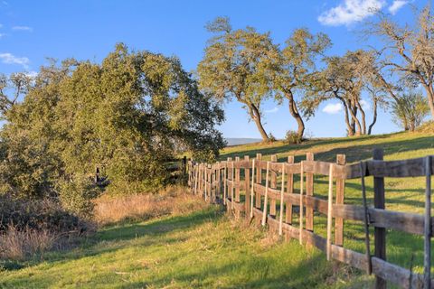 Tiny photo for 18700 Madrone Ranch Trail, Austin, TX 78738 (MLS # 7205481)