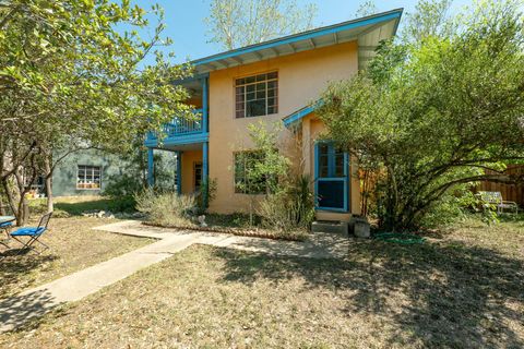 Photo of 1402 Ashwood RD, Austin, TX 78722 (MLS # 1340511)