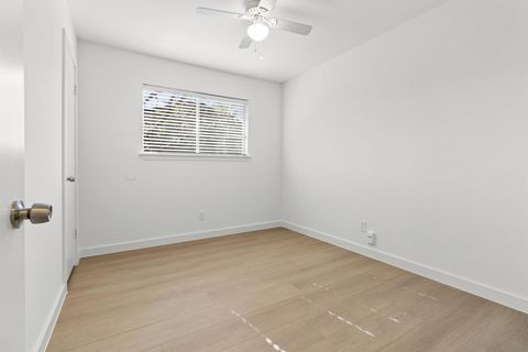 Tiny photo for 11131 Henge DR, Austin, TX 78759 (MLS # 7068396)