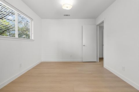 Tiny photo for 11131 Henge DR, Austin, TX 78759 (MLS # 7068396)