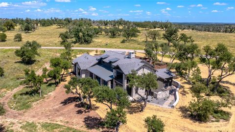 804 Lagrange DR Fredericksburg TX 78624