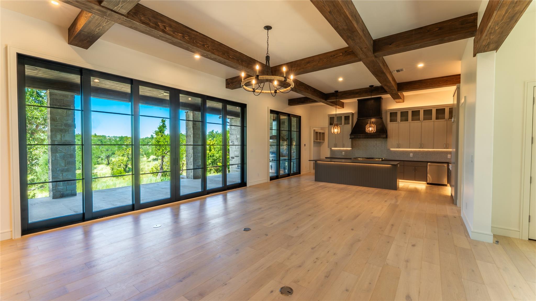 804 Lagrange DR