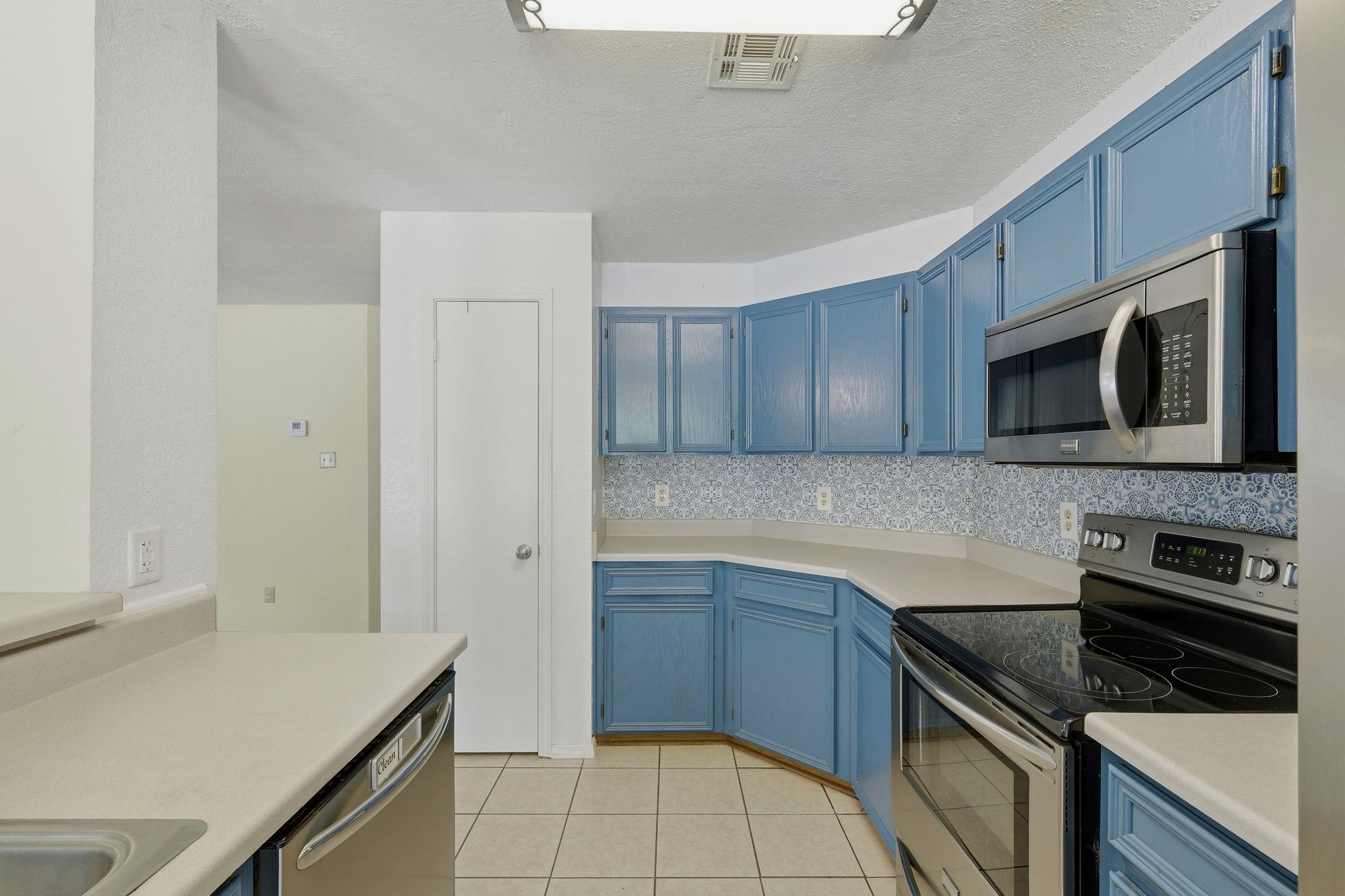 213 Anderson Ave