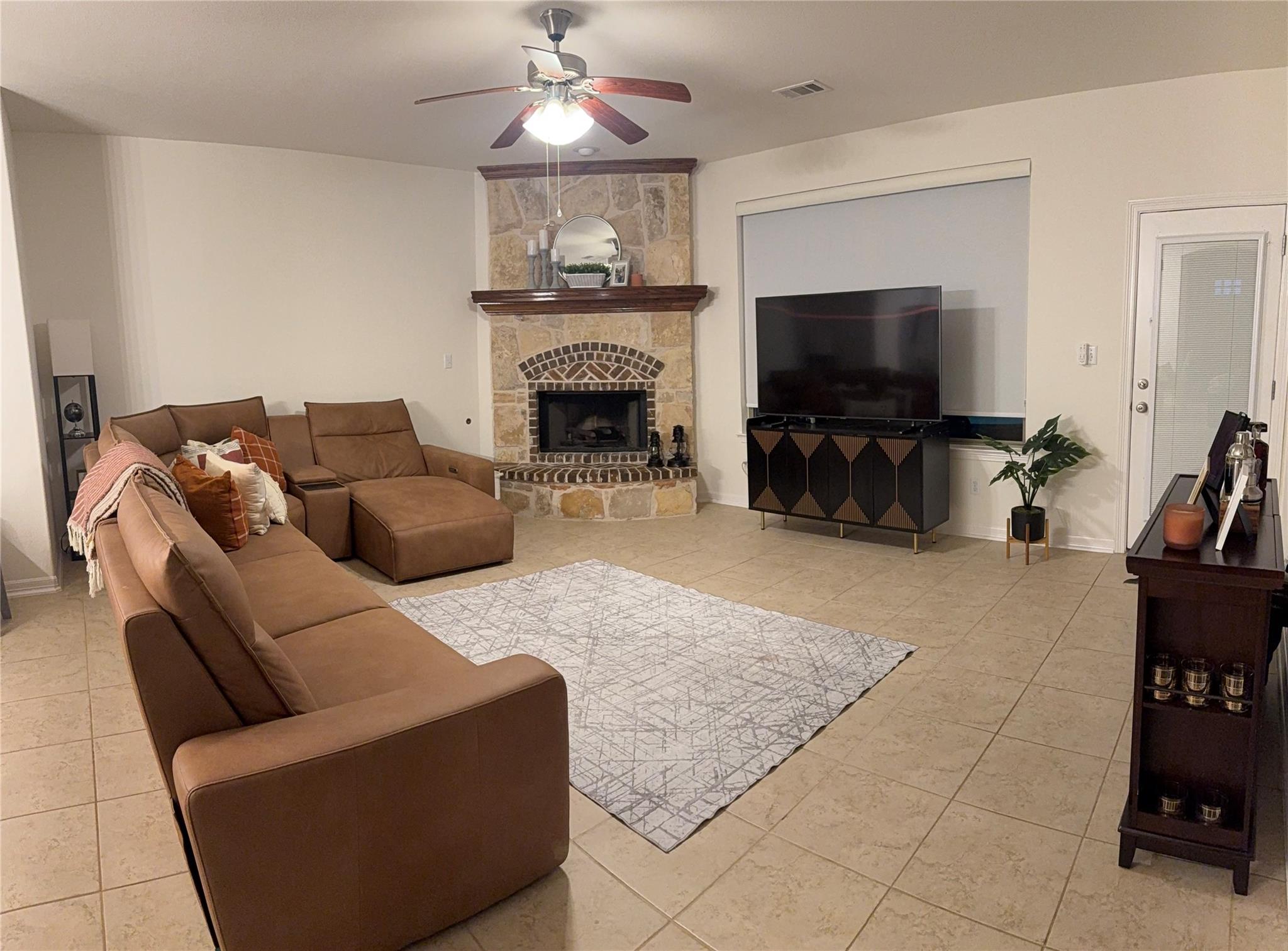 176 Crampton CV