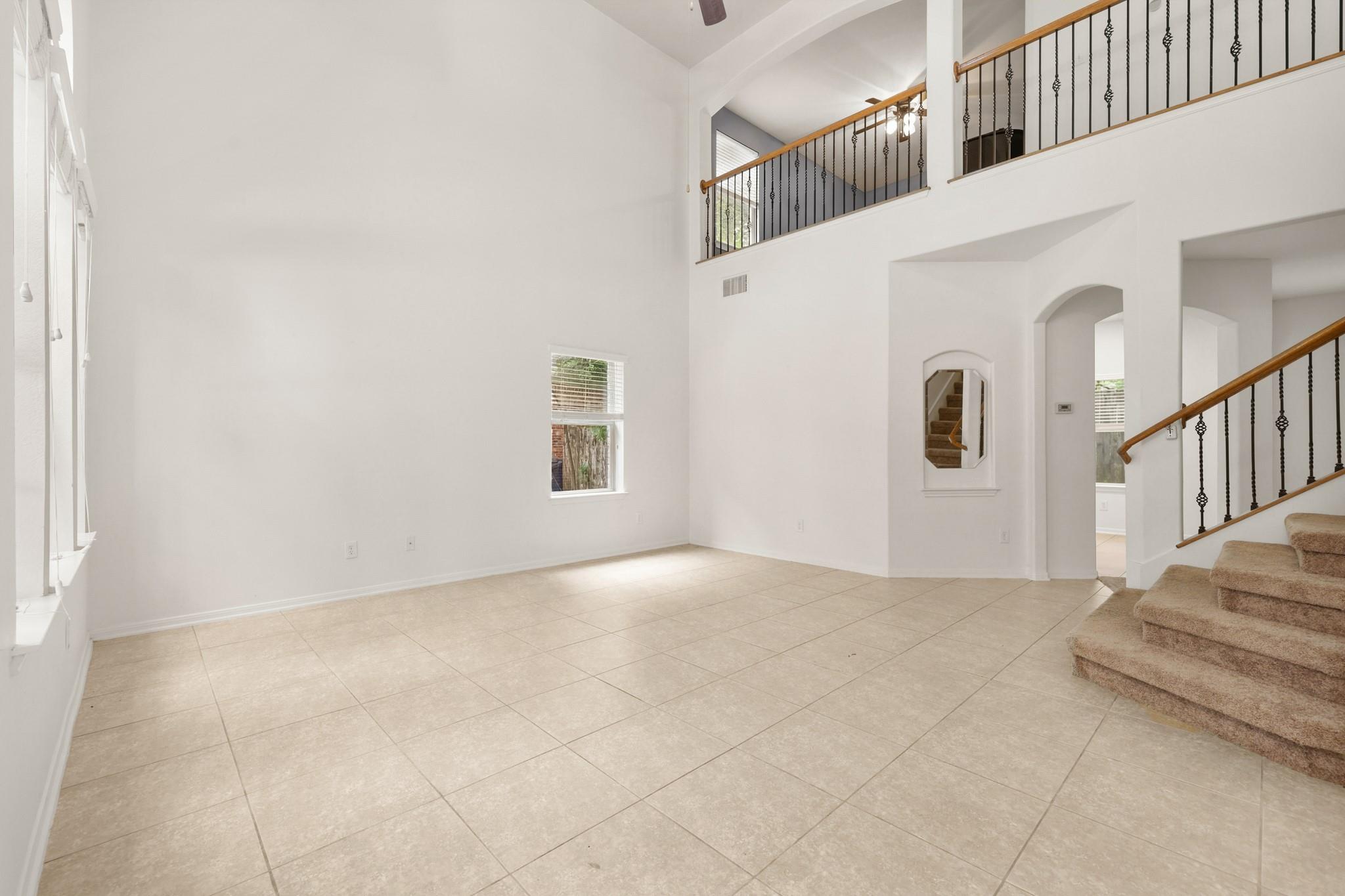 813 Kevin Taylor DR