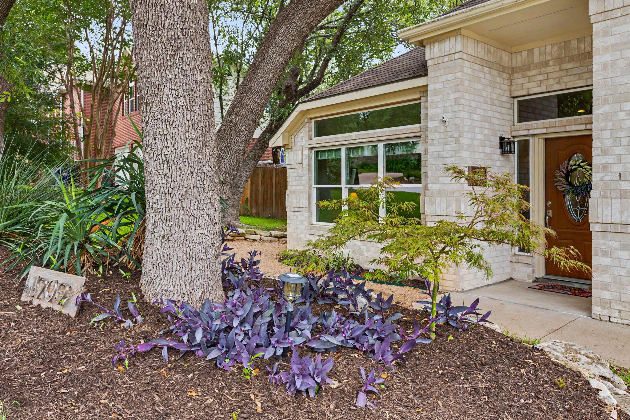 1909 Holly Hill DR
