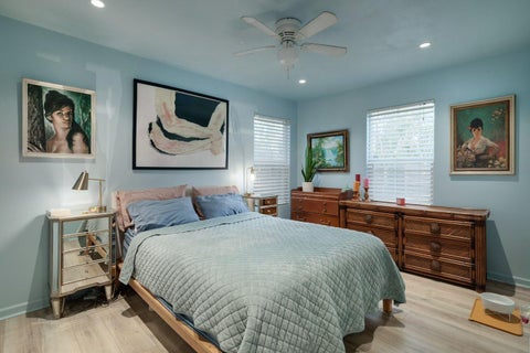 Tiny photo for 901 Saint Elmo CIR, Austin, TX 78745 (MLS # 1074209)