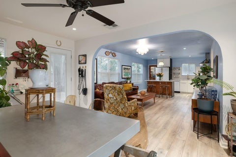 Tiny photo for 901 Saint Elmo CIR, Austin, TX 78745 (MLS # 1074209)