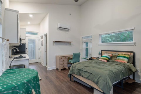 Tiny photo for 901 Saint Elmo CIR, Austin, TX 78745 (MLS # 1074209)