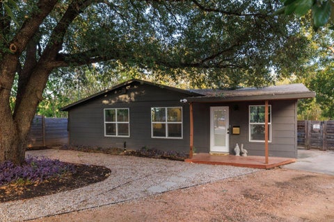 Tiny photo for 901 Saint Elmo CIR, Austin, TX 78745 (MLS # 1074209)