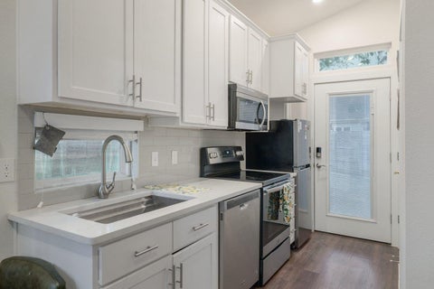 Tiny photo for 901 Saint Elmo CIR, Austin, TX 78745 (MLS # 1074209)