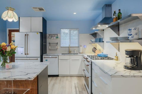 Tiny photo for 901 Saint Elmo CIR, Austin, TX 78745 (MLS # 1074209)