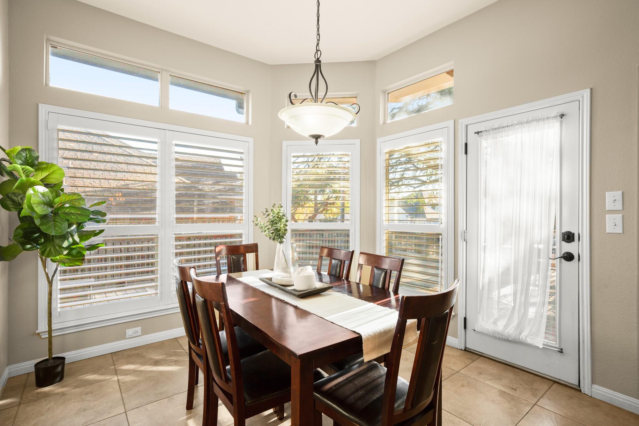 Austin, Texas 78726, United States, 5 Bedrooms Bedrooms, ,4 BathroomsBathrooms,Residential,Active,87710