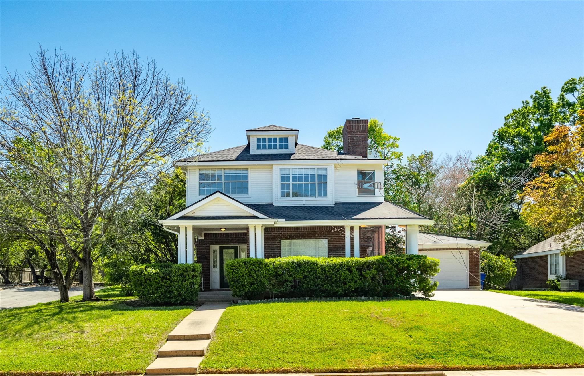 2200 Heather DR