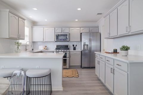 Tiny photo for 412 Colonial Park BLVD, Austin, TX 78745 (MLS # 9262510)