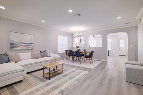 Tiny photo for 412 Colonial Park BLVD, Austin, TX 78745 (MLS # 9262510)