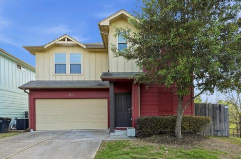 Photo of 5517 Bradford Pear LN, Austin, TX 78744 (MLS # 1531869)