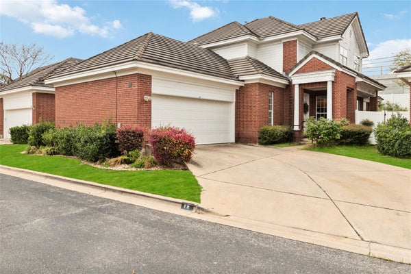 4010 LONG CHAMP DR APT 15, AUSTIN, TX 78746 - Image db0ac932e21b3b97cefc055588d4f7eb/2653066490