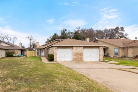Photo of 313 Greenlawn BLVD, Round Rock, TX 78664 (MLS # 6722477)