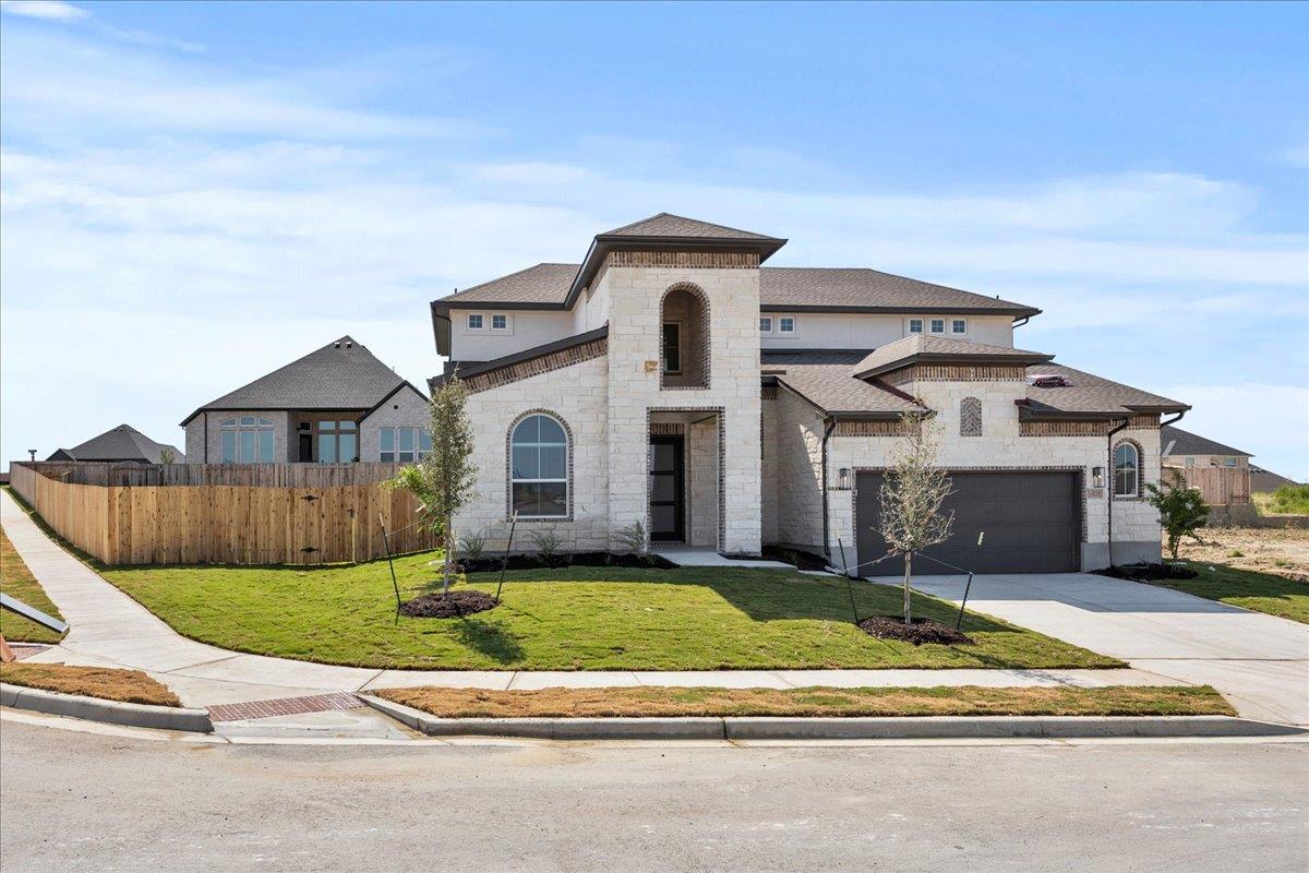 471 Diamondleaf DR