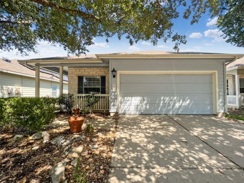 Photo of 3917 BRONCO BEND LOOP, Austin, TX 78744 (MLS # 1117853)