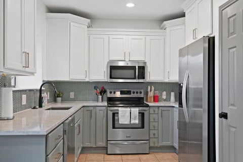 Tiny photo for 11306 Zyle LN, Austin, TX 78737 (MLS # 1166078)