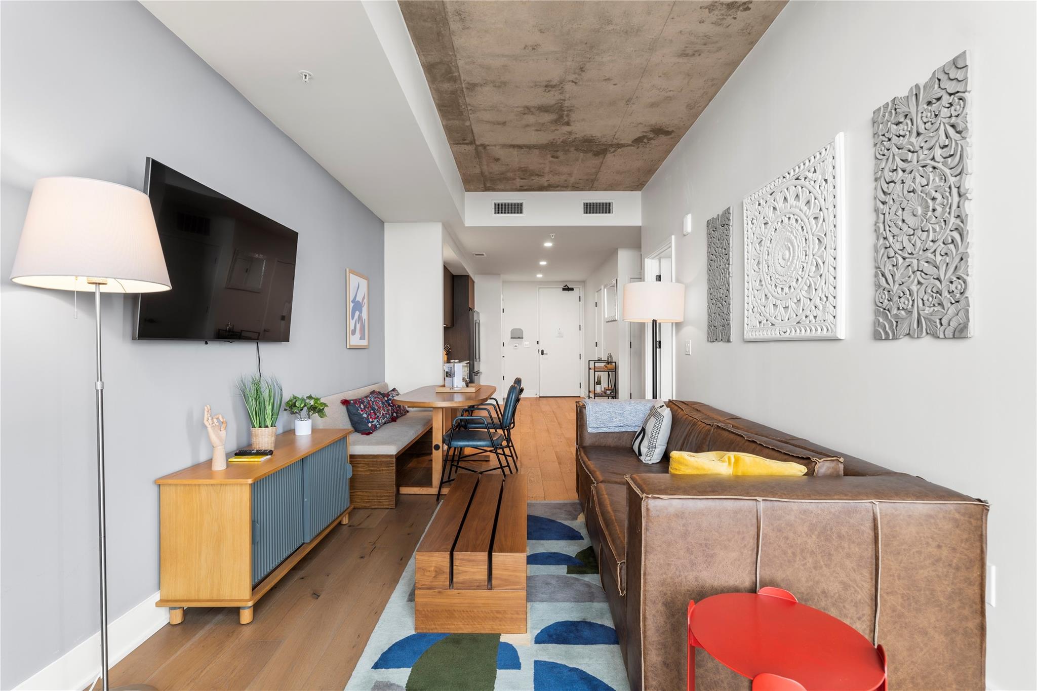 48 East Ave 2506